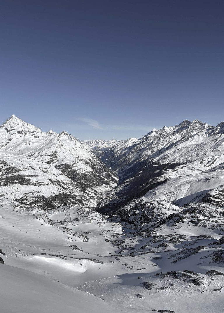 Gut vorbereitet in die Berge: Tipps für sicheres Wandern